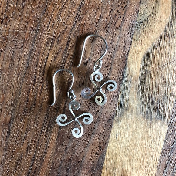Handmade Unmarked Sterling Silver Earrings - Picture 1 of 1